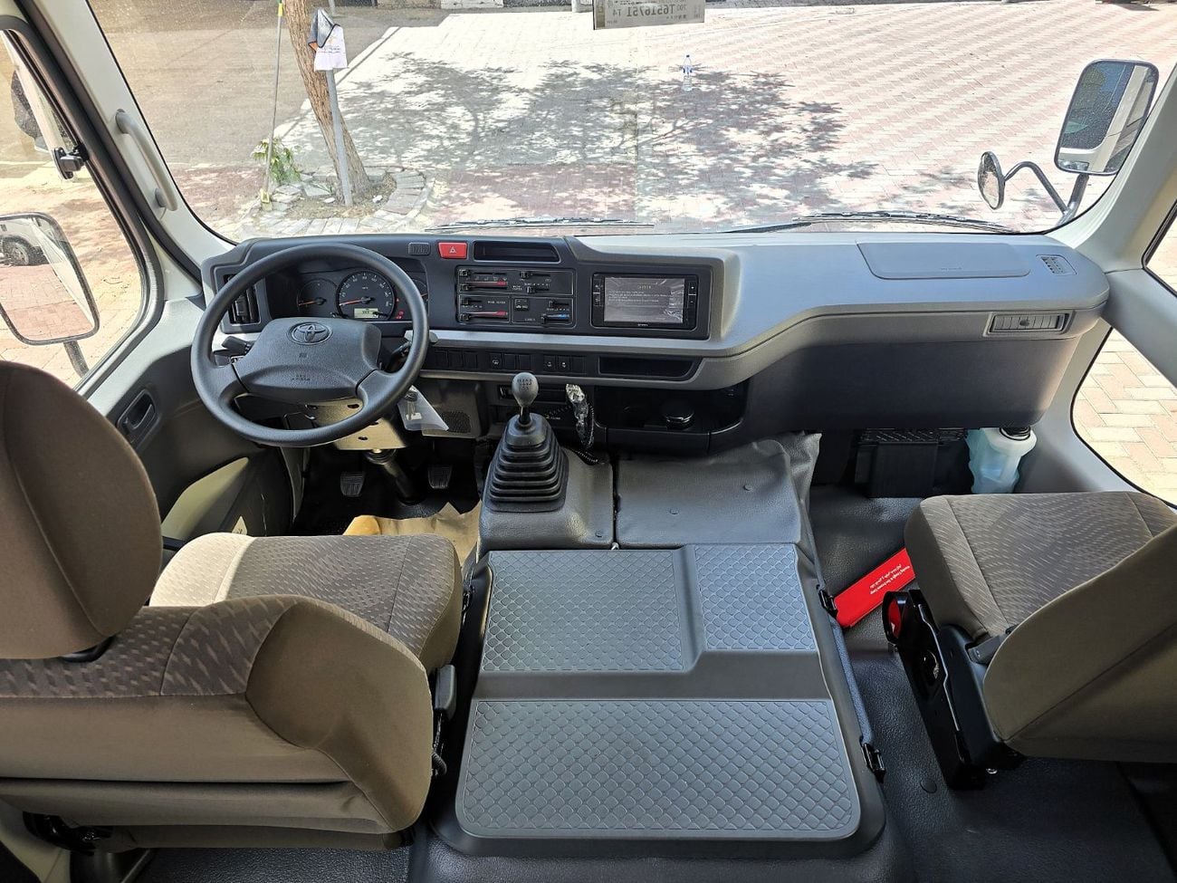 Toyota Coaster Toyota Coaster 2.7l M/T RWD 23 seats Automatic Door white color Gcc Specs 2026 Model 026