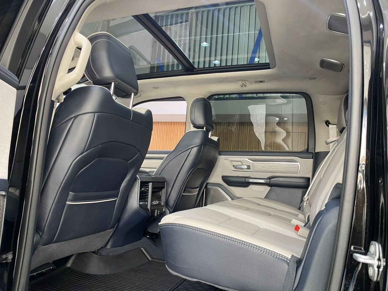 رام 1500 Dodge Ram Limited | Low mileage