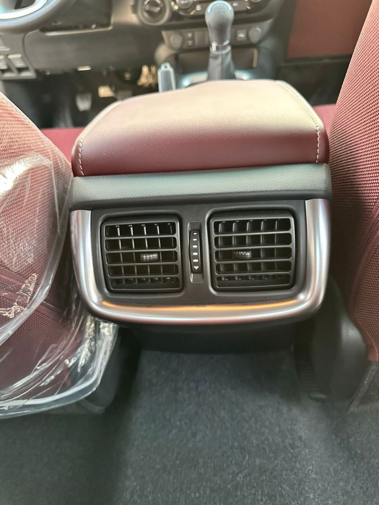 Toyota Hilux SR5 2.7L Petrol Manual Double Cap 4x4 Full Option