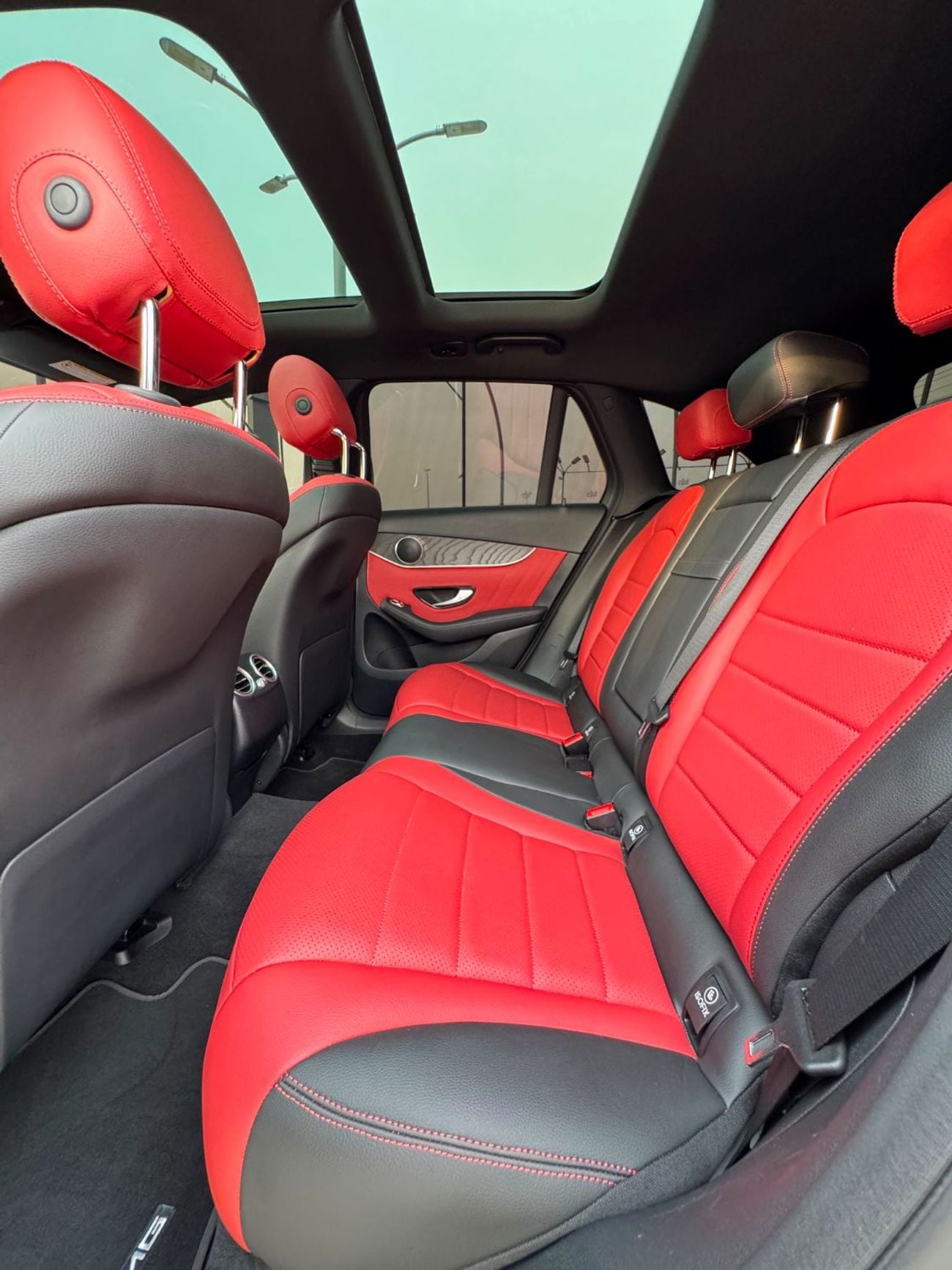 Mercedes Benz GLC 300 STD (NON GCC)