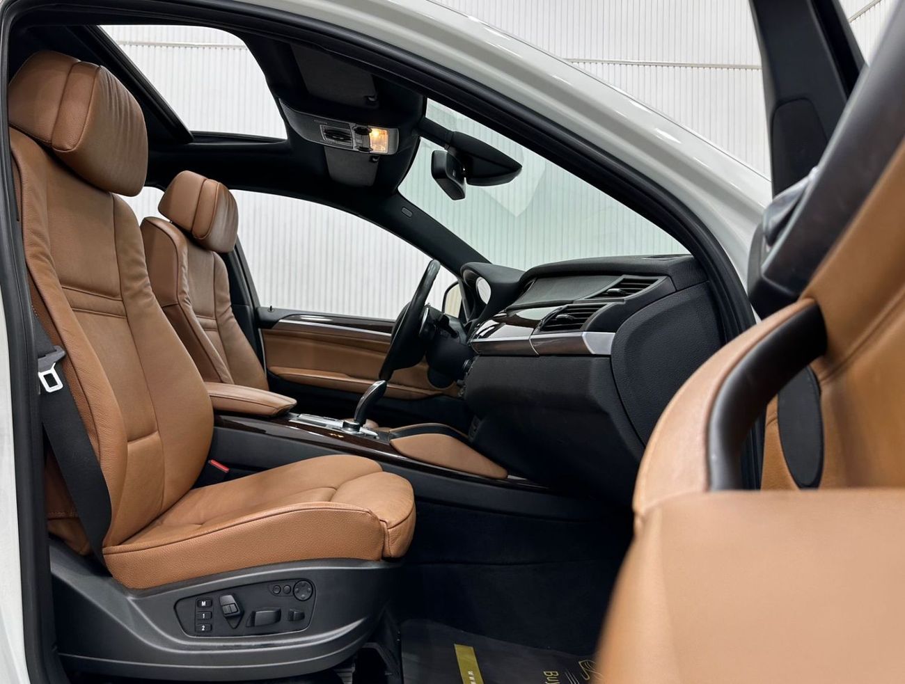 BMW X6 35i Exclusive 2014 BMW X6 xDrive35i, Service History, Low Kms, Full Options, GCC