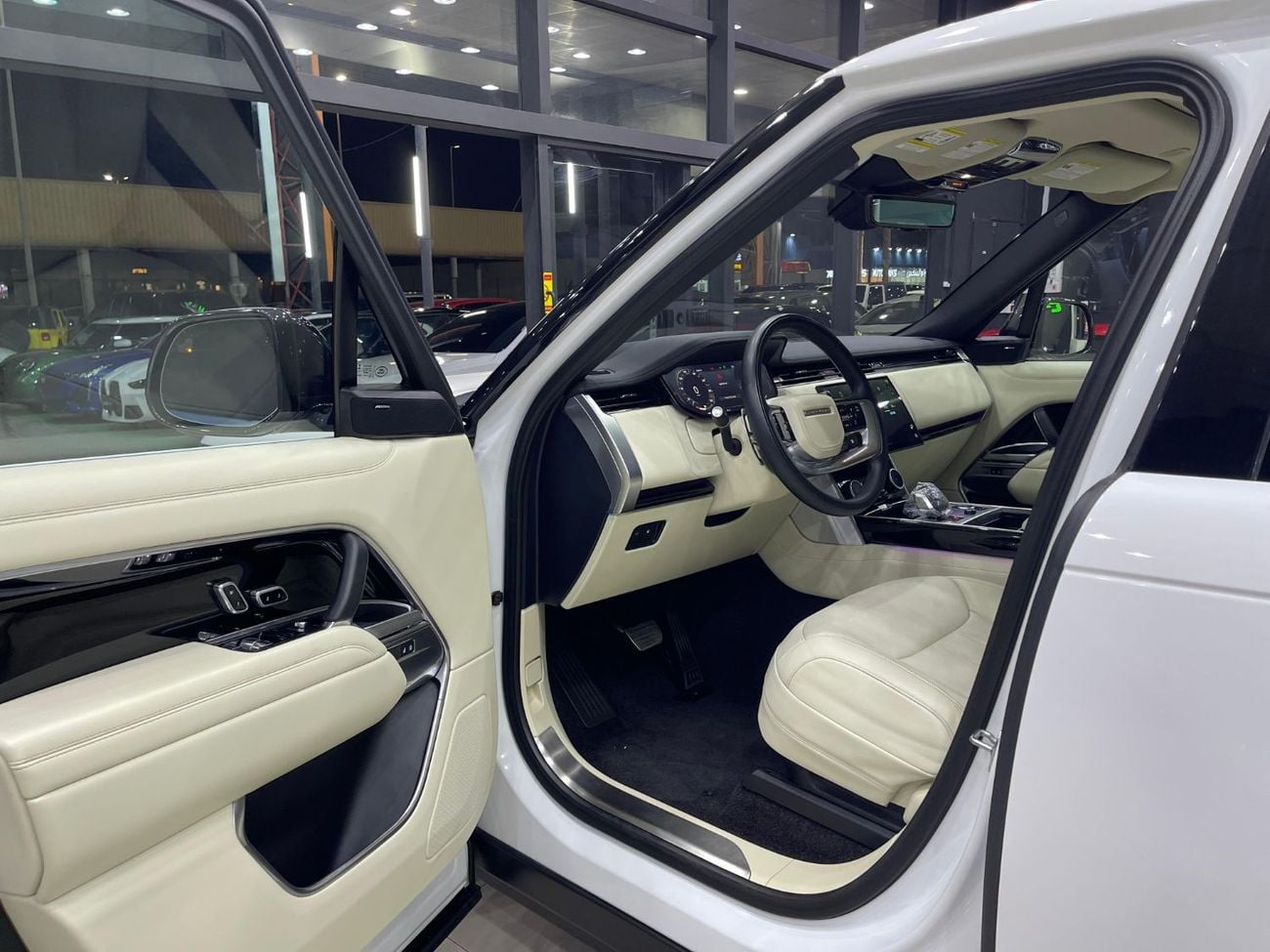Land Rover Range Rover First Edition P400 3.0L