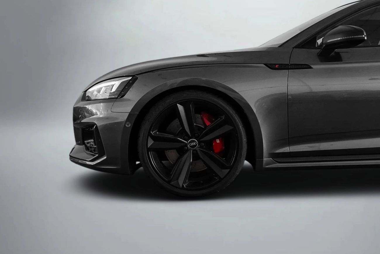 Audi RS5 TFSI quattro 2.9L