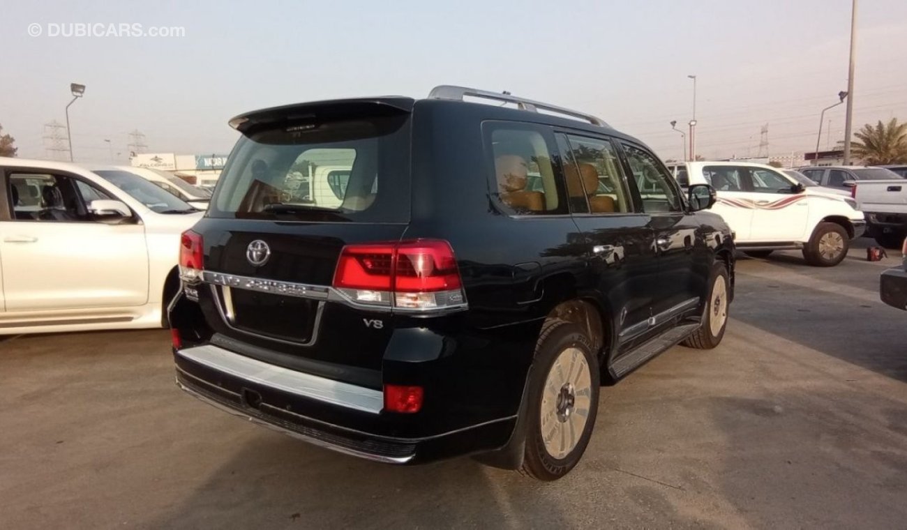 تويوتا لاند كروزر Toyota Land cruiser black GXR 4.6L V8 GT with leather seats (2021 Model)