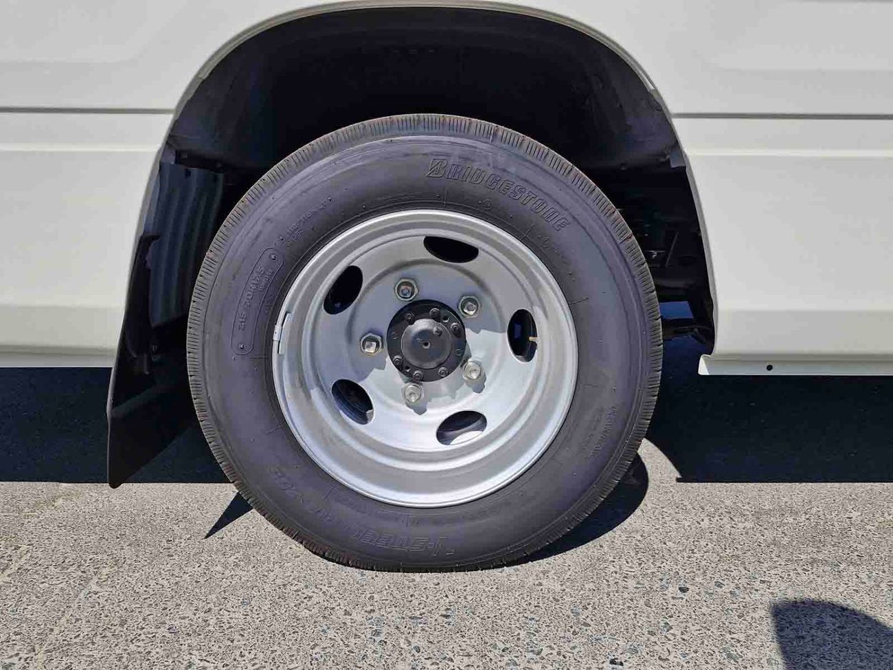 تويوتا كوستر ECTALM003 - 2025 Toyota Coaster – 2.8L Diesel Auto – 22 Seats, Cool Box