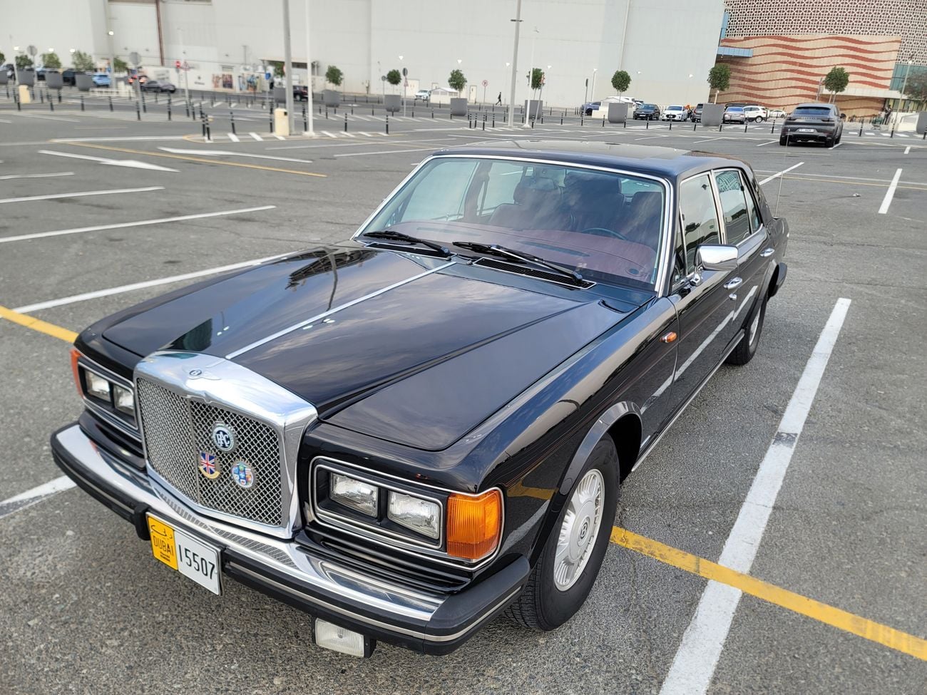 بنتلي إيت 4 door