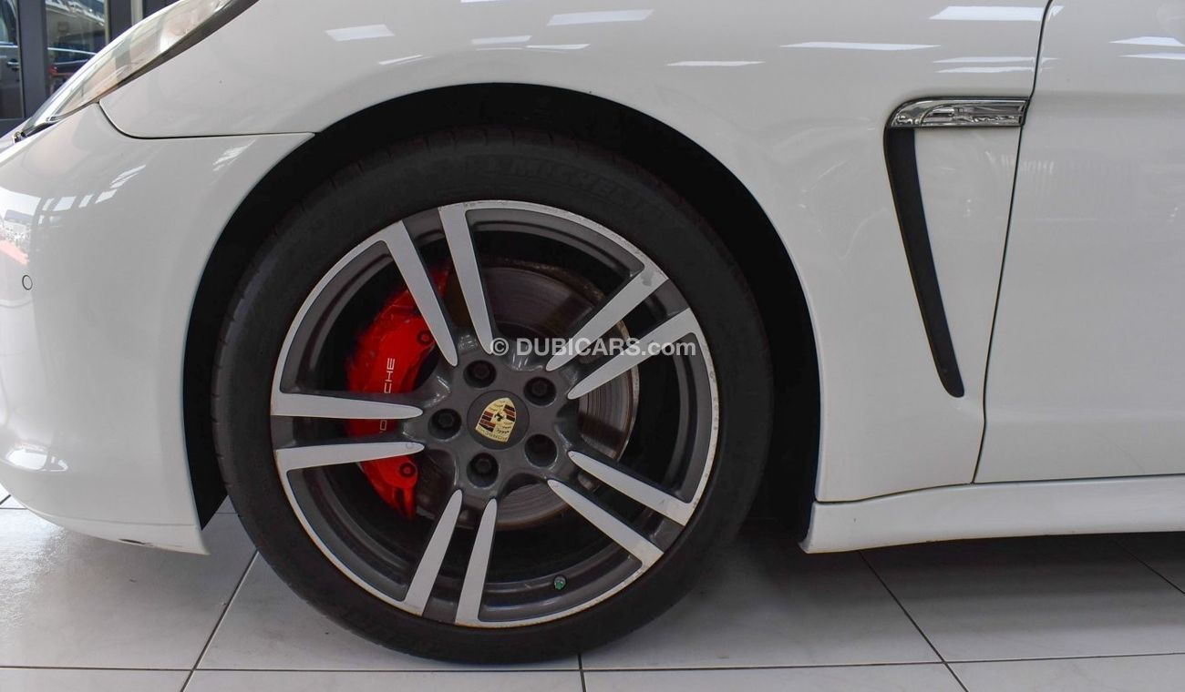 Porsche Panamera 4.8 V8