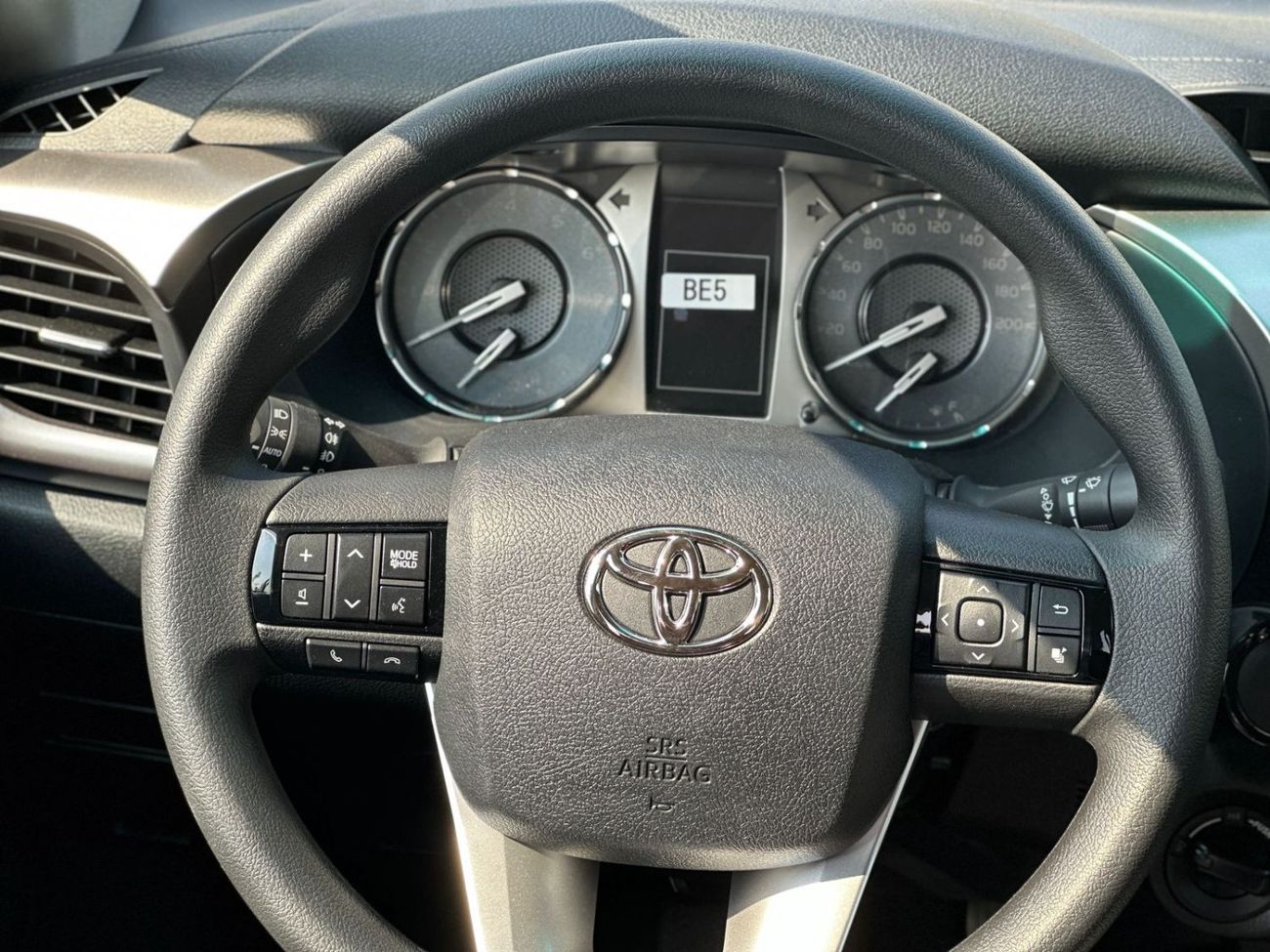 Toyota Hilux GLX 2.7L Double Cab Utility 4WD A/T