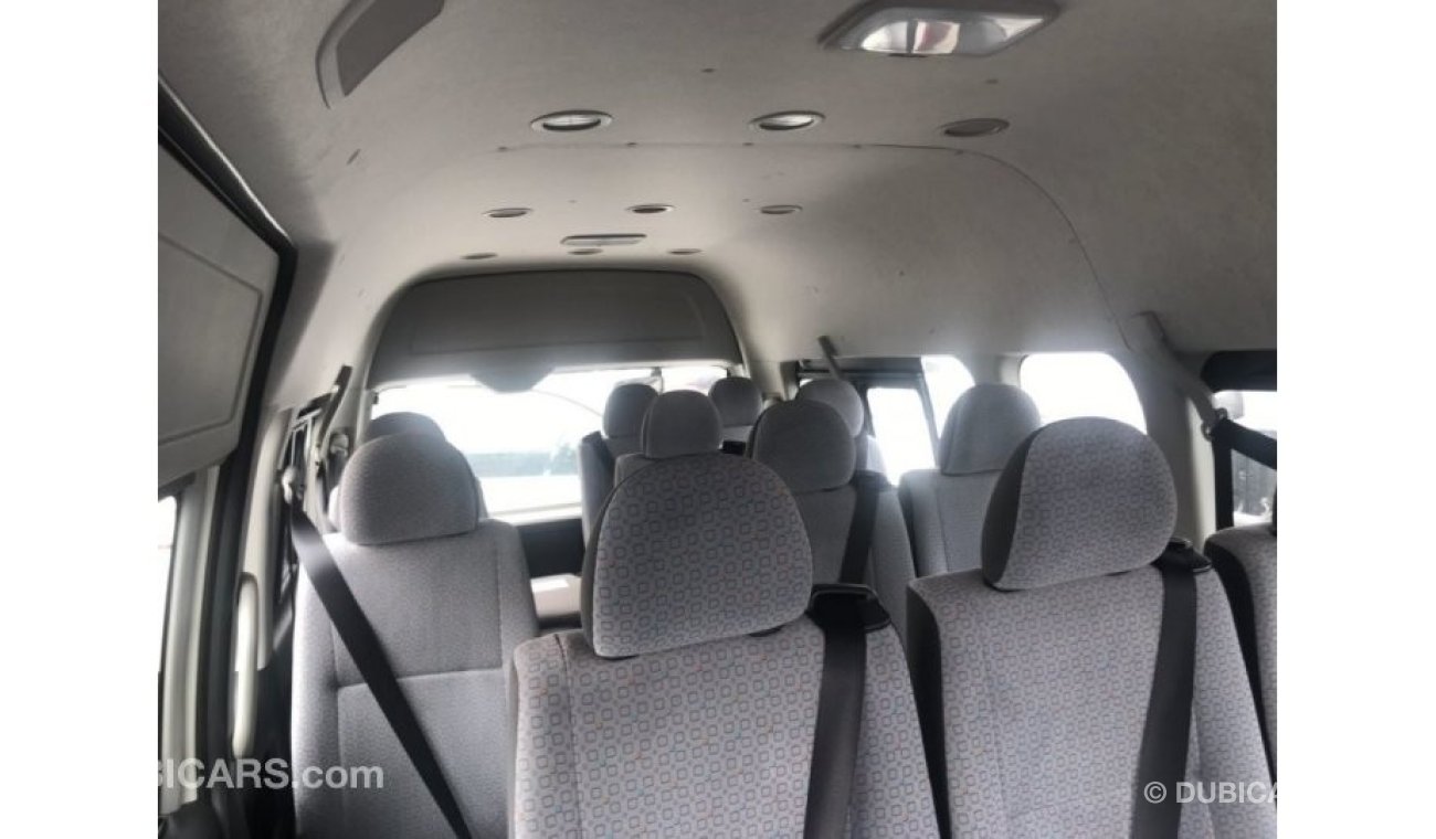 Toyota Hiace 15 SEATS / DIESEL / MANUAL