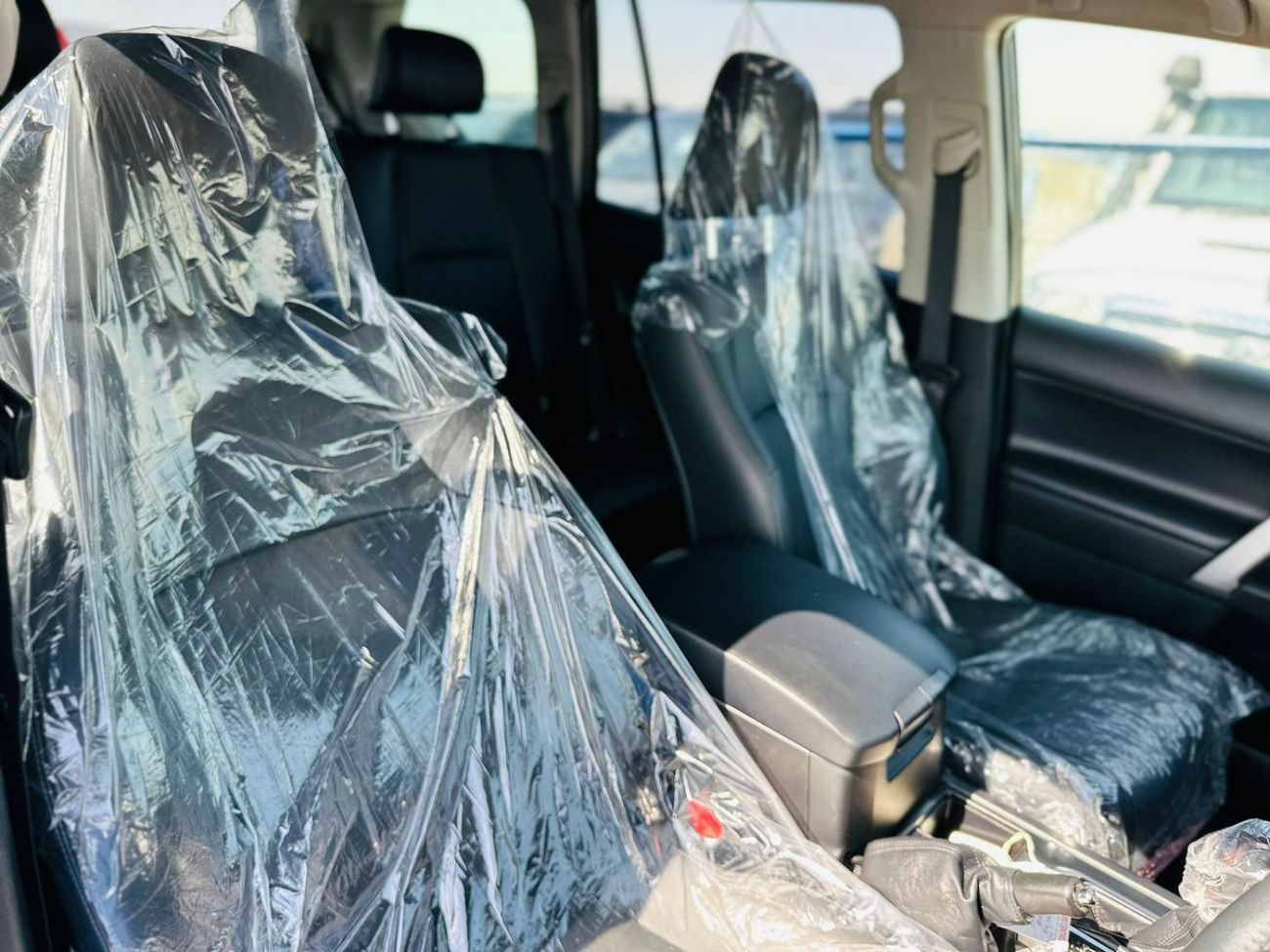 Toyota Prado Toyota Prado 2017 golden colour RHD diesel engine 7 seaters