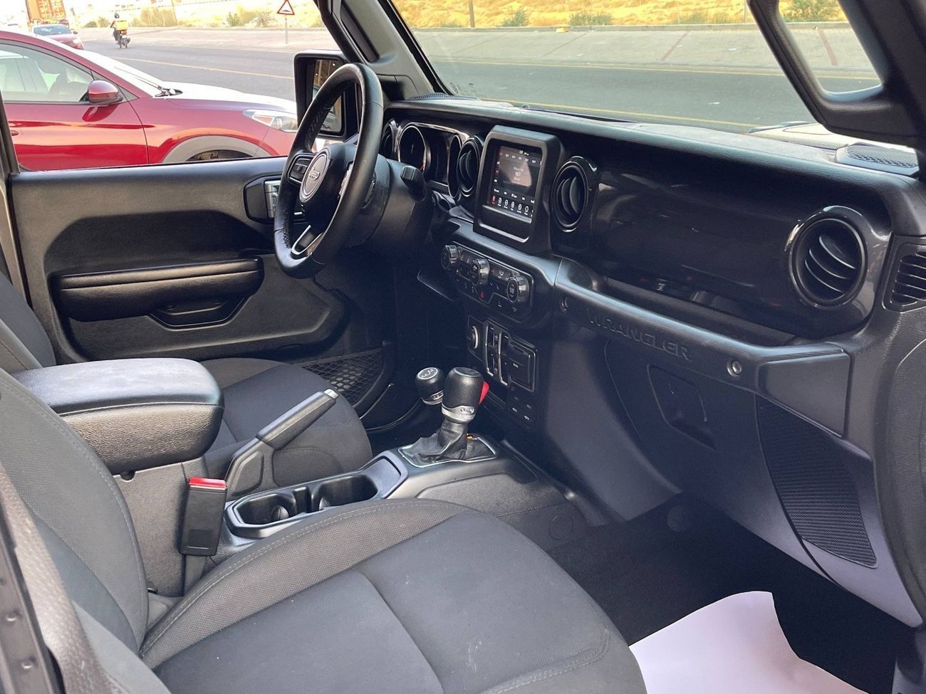 Jeep Wrangler Sport 3.6L M/T 3.6L V6 / LOW MILEAGE / HURRICANE LIFT KIT / LENSO RIMS / IN PERFECT CONDITION