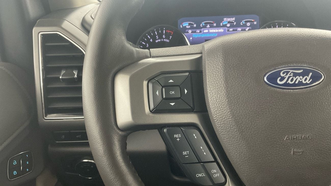 Ford Expedition XLT Premium | upto AED 20,000 Ramadan Discount | Guaranteed Warranty | 0 Down Payment