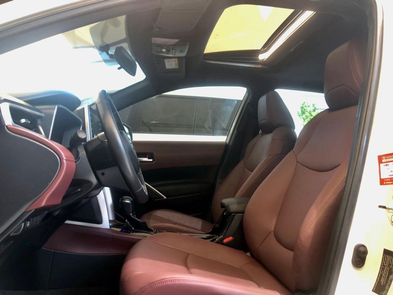 Toyota Corolla Cross 1.8L 2022 GCC (Hybrid) Full option