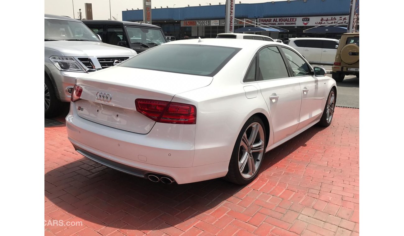 Audi S8 AUDI S8 2013 FULL OPTION