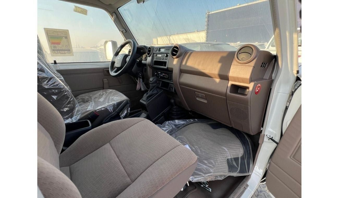 Toyota Land Cruiser Pick Up 79 SC 2.8L DIESEL AUTOMATIC TRANSMISSION