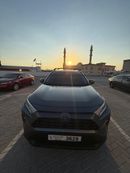 تويوتا راف ٤ XLE 2.5L