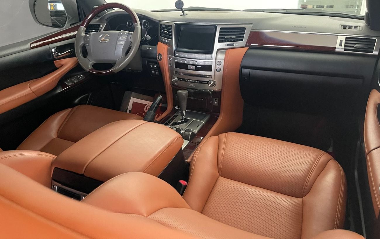 Lexus LX570 PLATINUM Prestige 5.7L