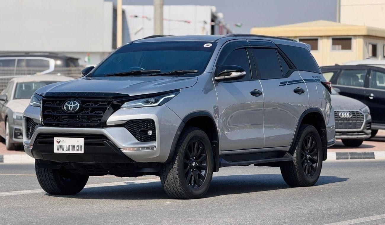 Toyota Fortuner PREMIUM CONDITION | RHD | 2.8L DIESEL ENGINE | 2019 | (AT) | REAR VIEW CAMERA | ELECTRIC SEAT