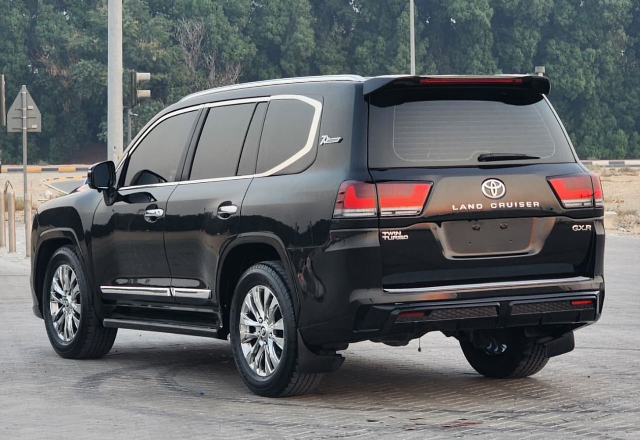 Toyota Land Cruiser GXR 4.6L UPGRADE 2024