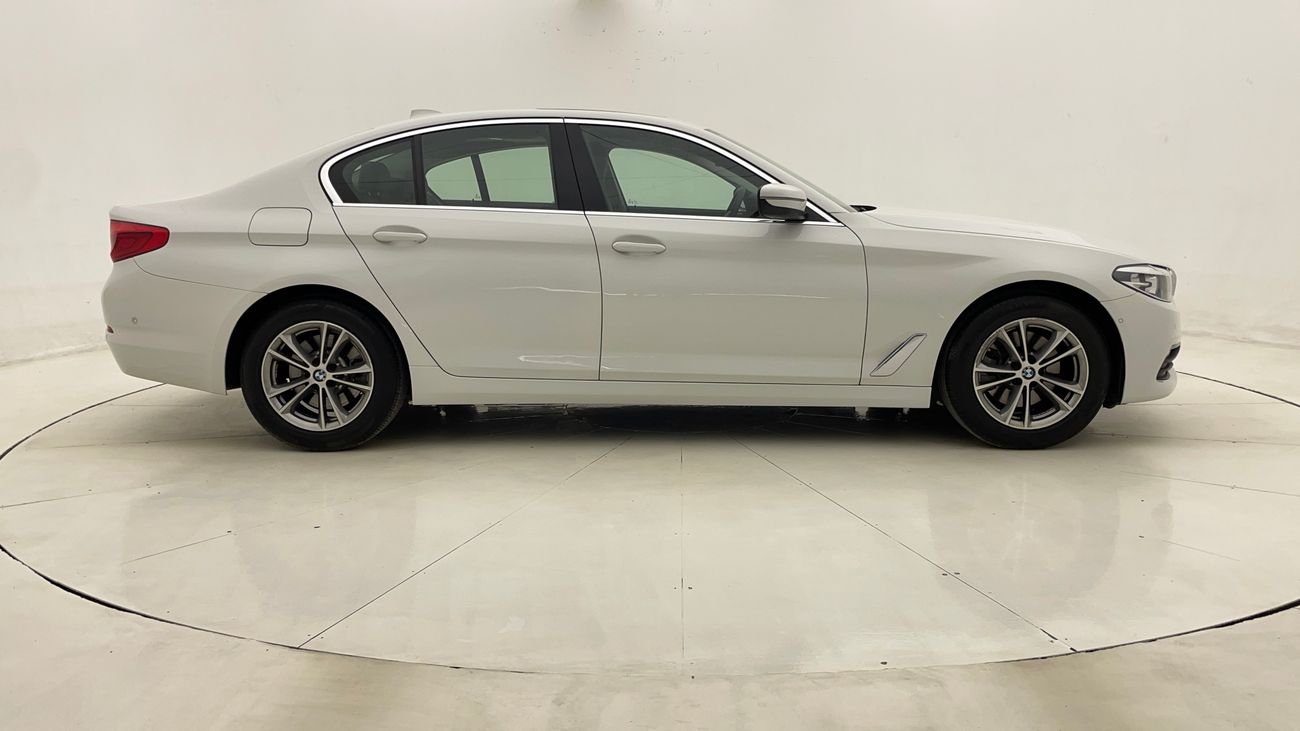 BMW 520i EXECUTIVE 1.6 | Zero Down Payment | Home Test Drive