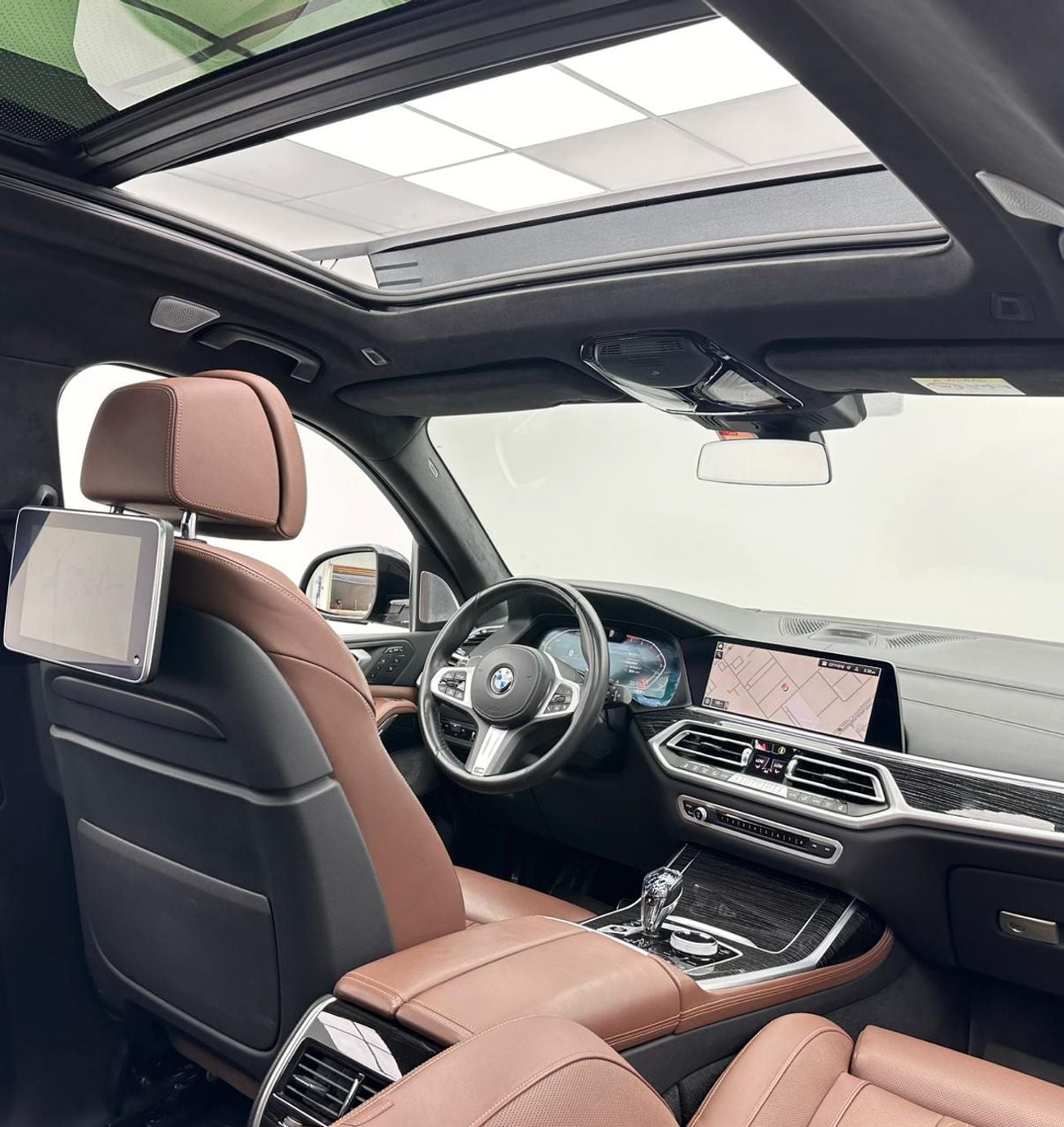 BMW X7 XDrive40i 3.0L 2022 BMW X7 xDrive 40i M-Sport, Dec/2026 BMW Warranty + Service Contract, BMW Full Se