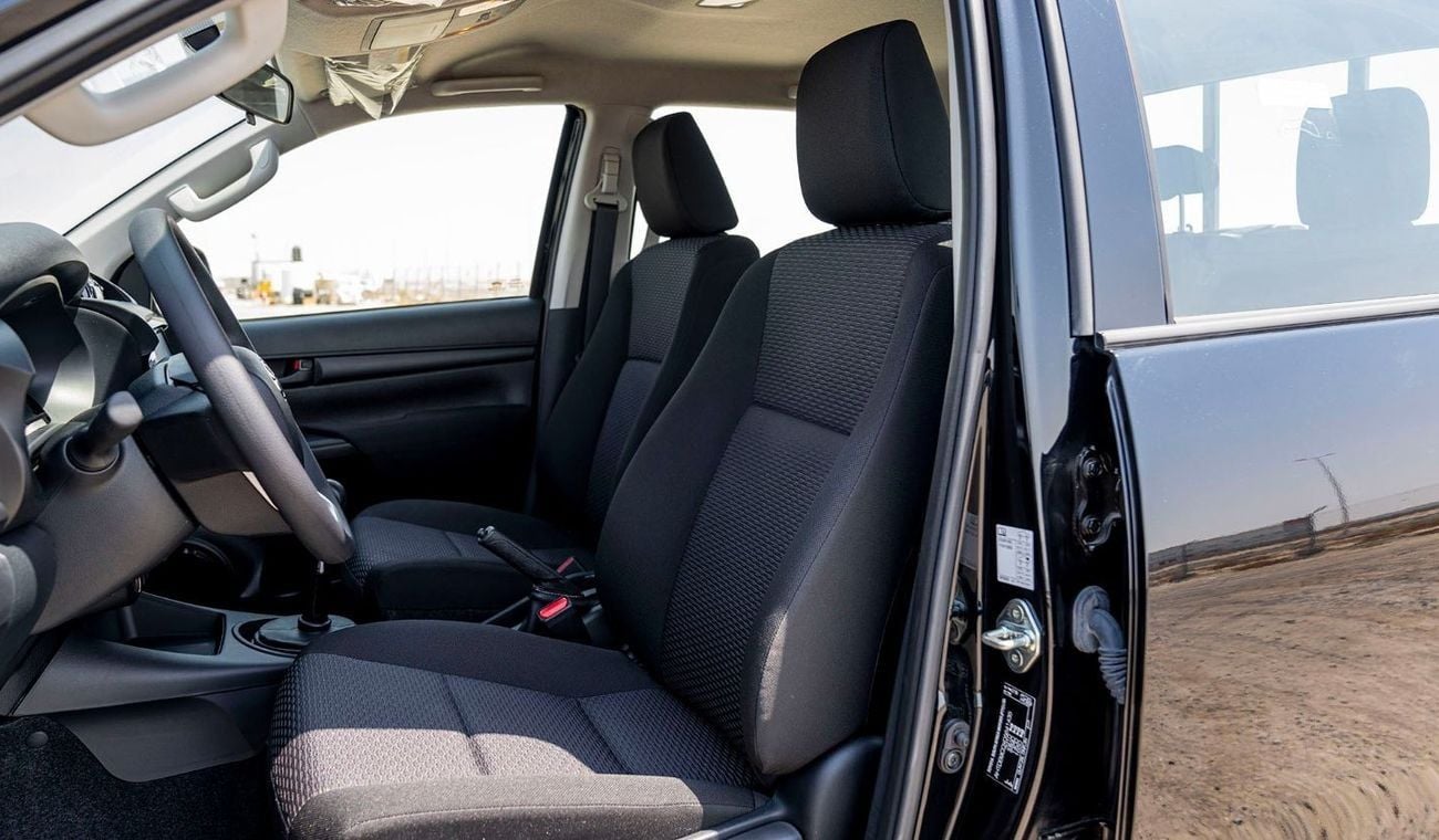 Toyota Hilux HILUX 2.4L MT P.WINDO DIESEL 2024