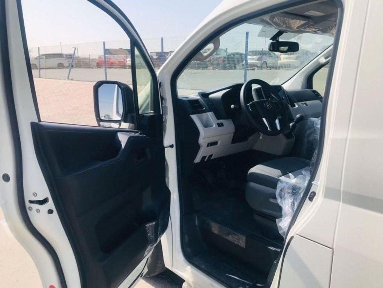 Toyota Hiace GL TOYOTA HIACE  2.8L DIESEL // 2025 // SPECIAL OFFER // BY FORMULA AUTO // FOR EXPORT