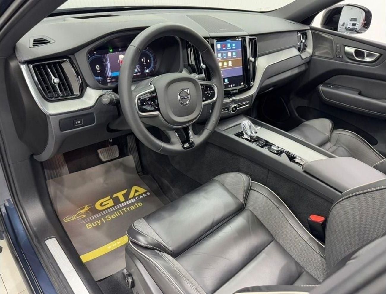 Volvo XC60 B5 Inscription 2024 Volvo XC60 B5 Ultimate Dark, Dec 2026 Volvo Warranty, Very Low Kms, GCC