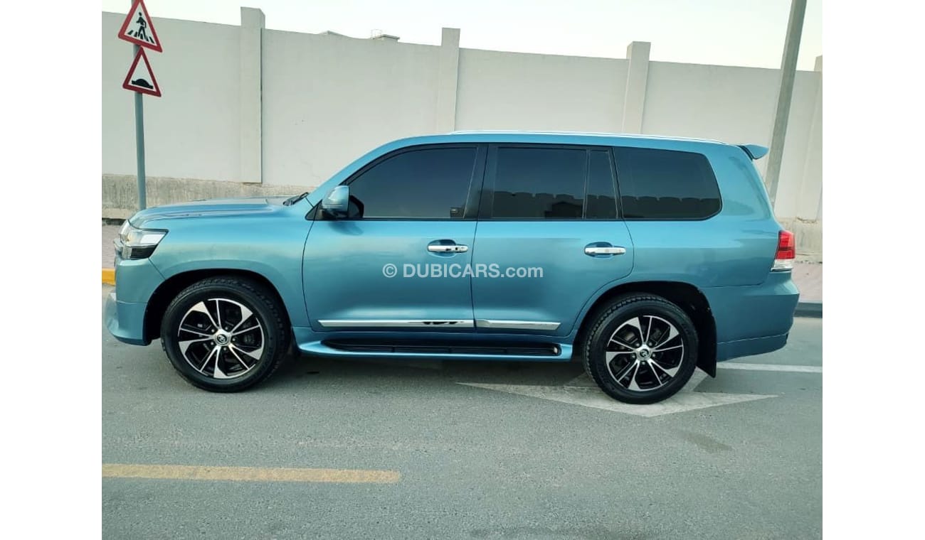 تويوتا لاند كروزر لاندكروزر 2008 محول 2021