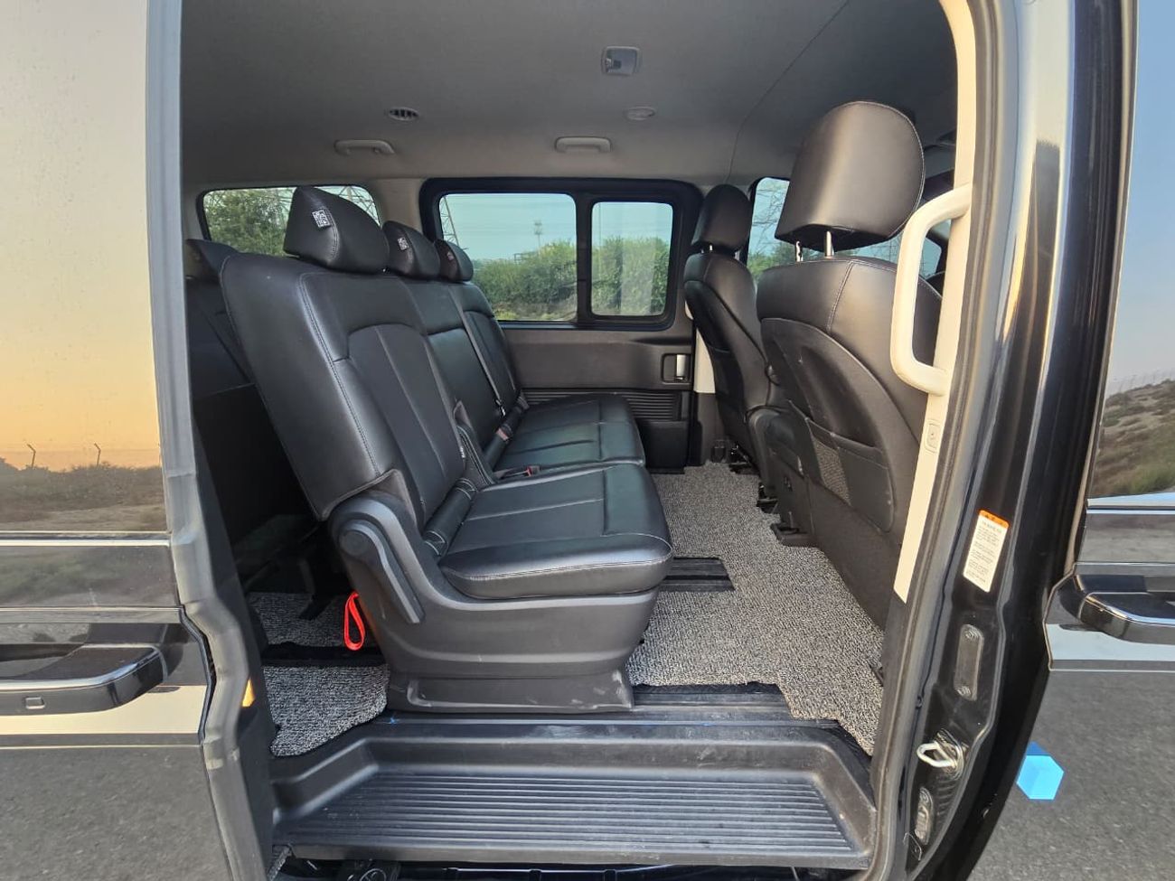 Hyundai Staria HYUNDAI STARIA 2022 KOREAN V4 DIESEL // FULL OPITION // PERFECT CONDITION // LOW MILEAGE