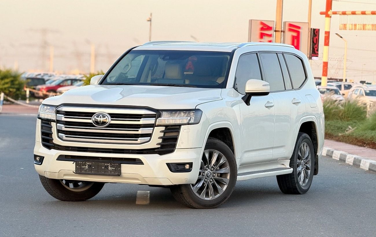 تويوتا لاند كروزر 2023 Model GXR Twin Turbo 3.5L Engine Full Option Very Perfect Condition