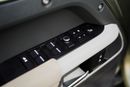 Land Rover Defender P400 110 X-Dynamic SE 3.0L (5 Seater)