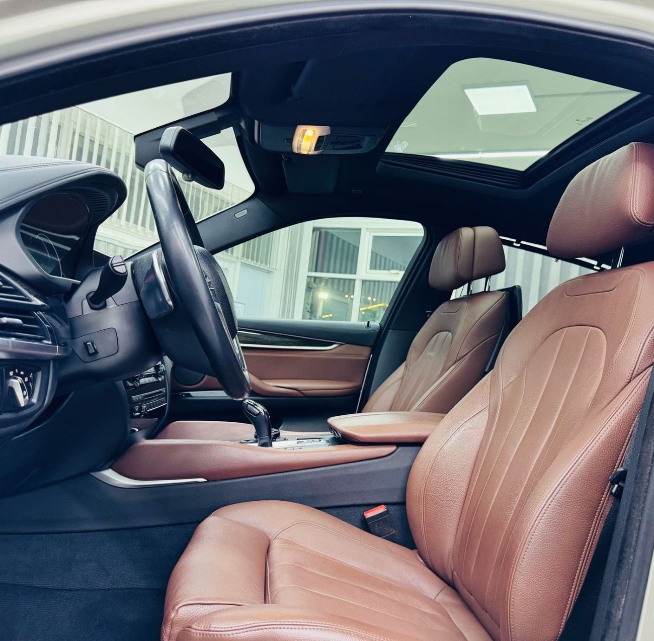 BMW X6 50i Luxury 4.4L