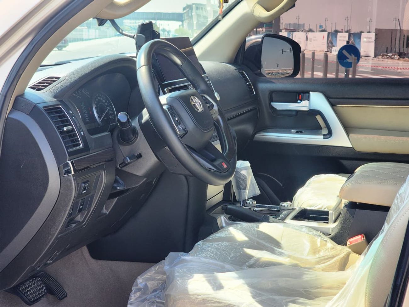 تويوتا لاند كروزر GXR V6 UPGRADE 2022