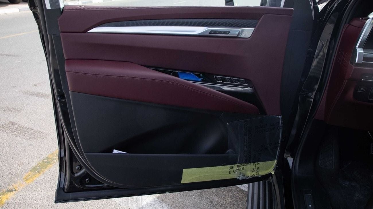 كاديلاك إسكالاد Sport 6.2L AWD | 2025 | For Export Only