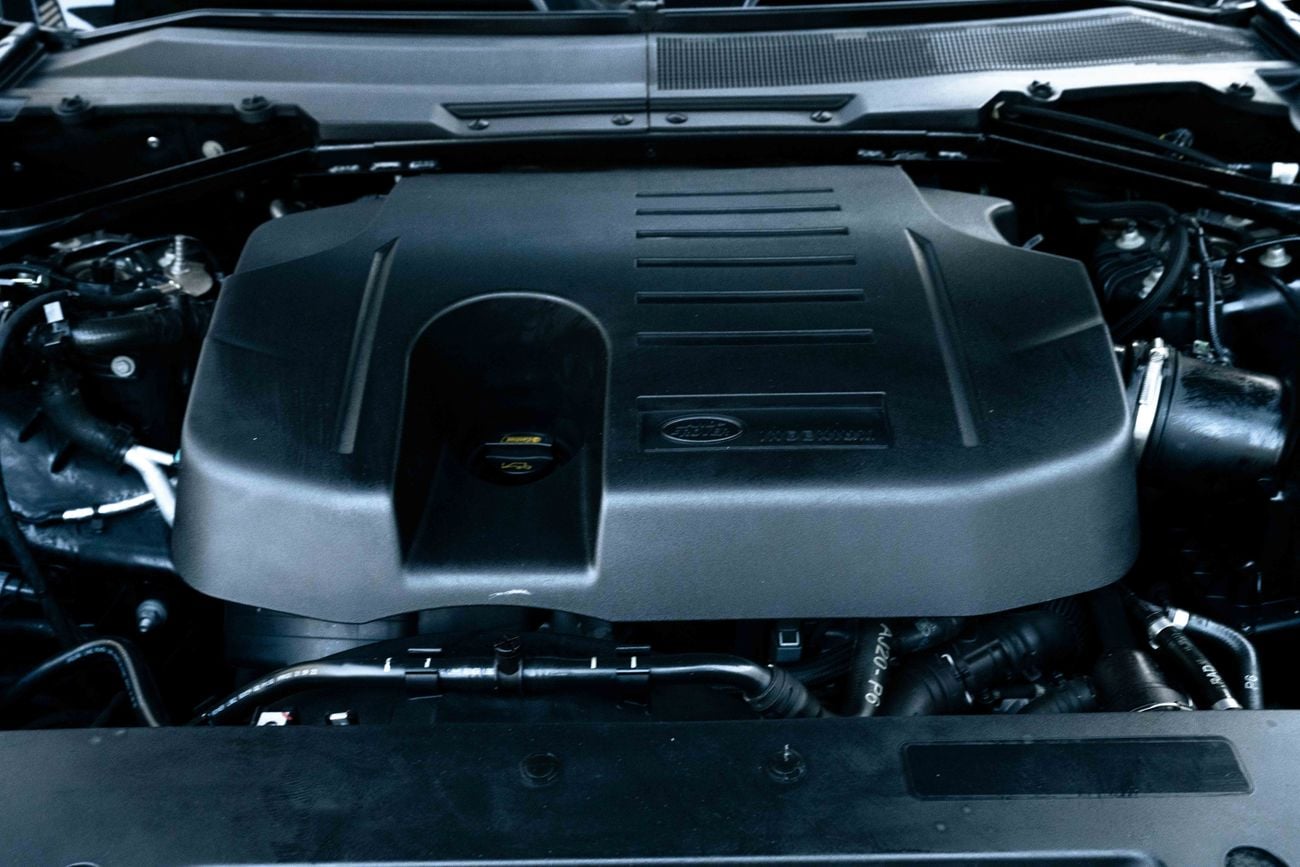 Land Rover Defender Defender X P400 | 4,505 P.M | 0% Downpayment | Land Rover Warranty!