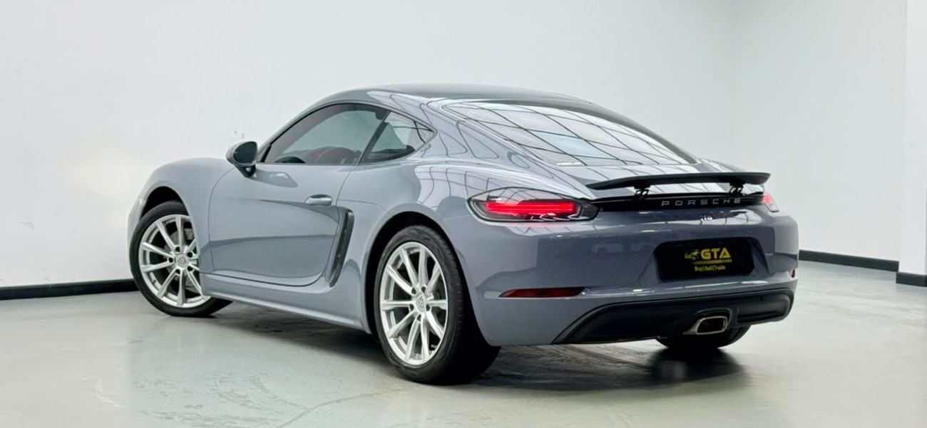 بورش كايمان 718 STD 2025 Porsche 718 Cayman, 2029 Porsche Warranty, Full Porsche Service History, Low Km, GCC