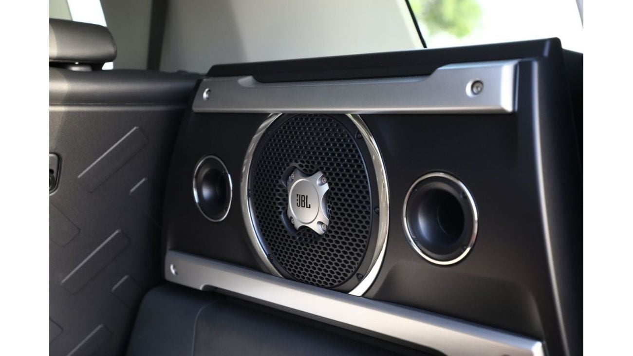 تويوتا إف جي كروزر تويوتا اف جي كروزر 4.0 جي بي ال 2023 - اسود ابيض من داخل اسود | تصدير فقط