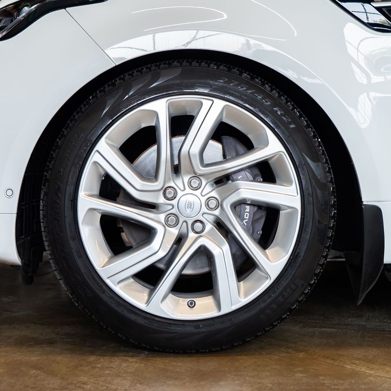 Land Rover Range Rover Sport HSE Dynamic 3.0L AED 3,161 P.M • 0% Downpayment • Range Rover Sport HSE Dynamic • 1 Year Warranty