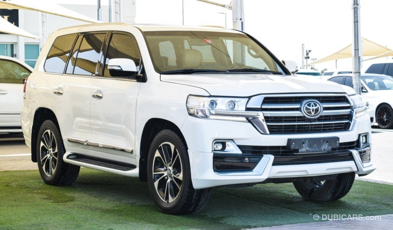 Toyota Land Cruiser GXR V6  With 2020 Body Kit Of VXR V8 5.7