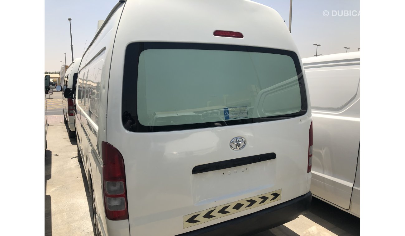 تويوتا هاياس Toyota Hiace Highroof van chiller,model:2009. Excellent condition