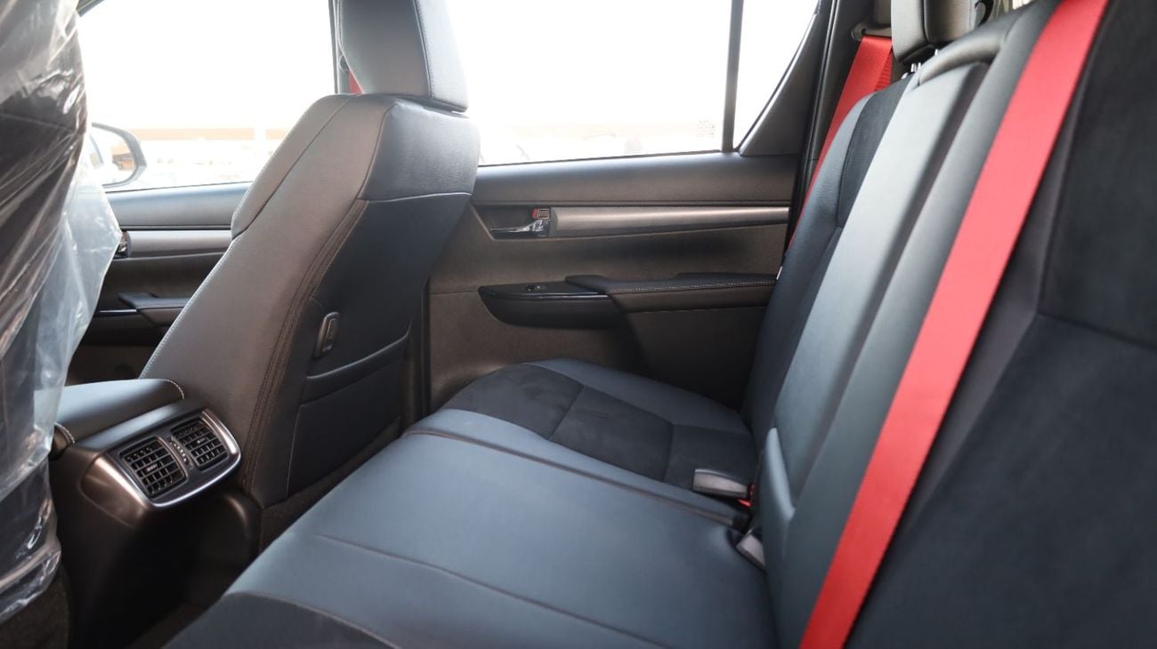 Toyota Hilux GR SPORT