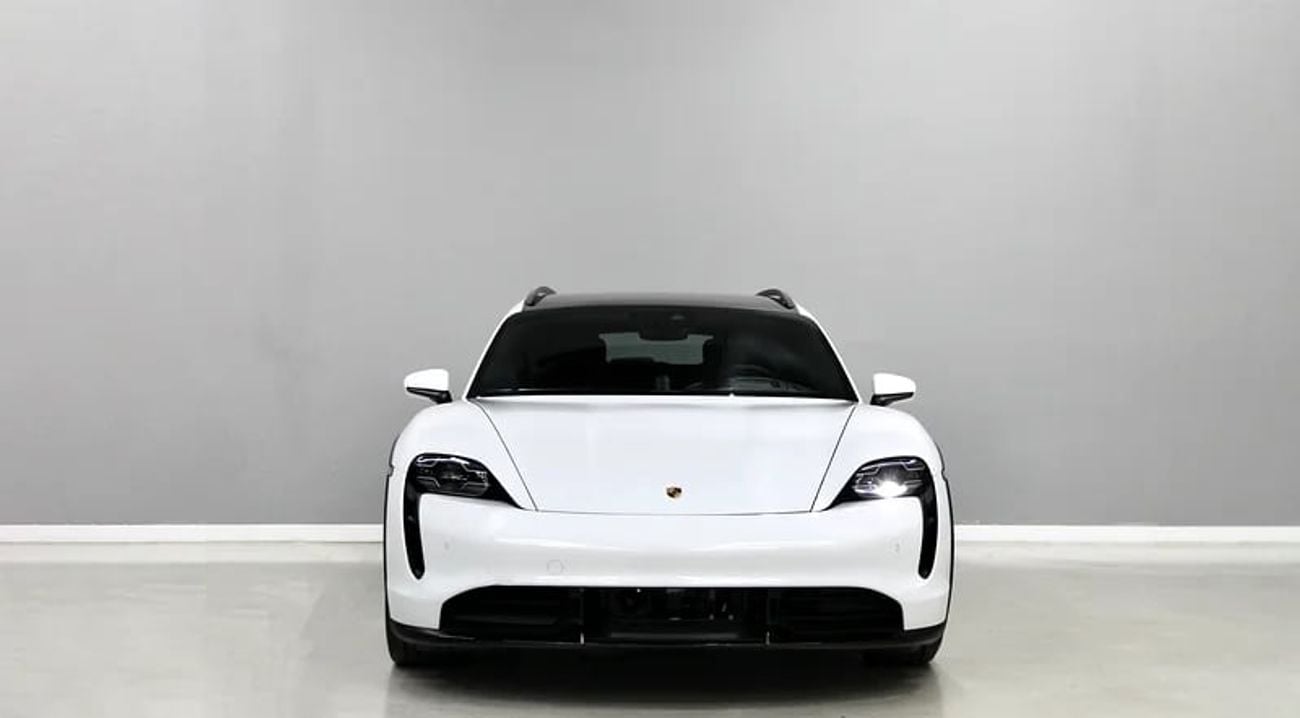 Porsche Taycan Turbo (671 HP) Turbo Electric | 5,650 monthly | Free Insurance + Registration Ref#A74144