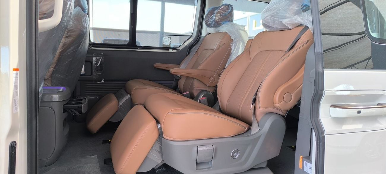 Hyundai Staria 3.5L Luxury (7 Seater)