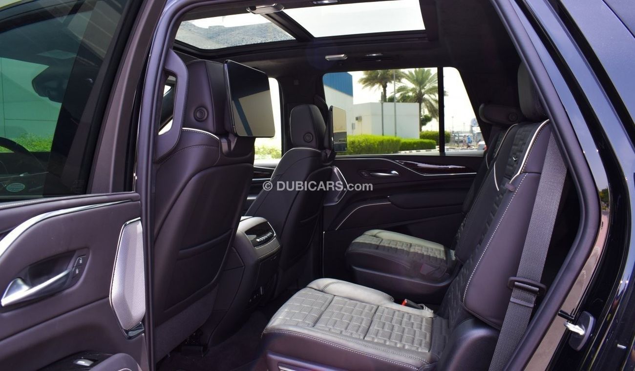 New Cadillac Escalade Sport Platinum V8 with Massage, Rear