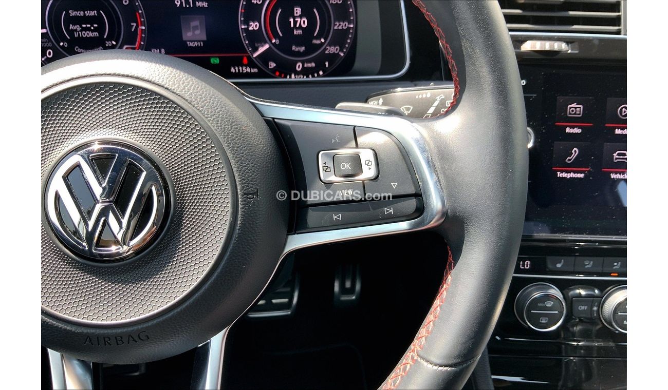 Volkswagen Golf GTI P1 (Leather Seats)