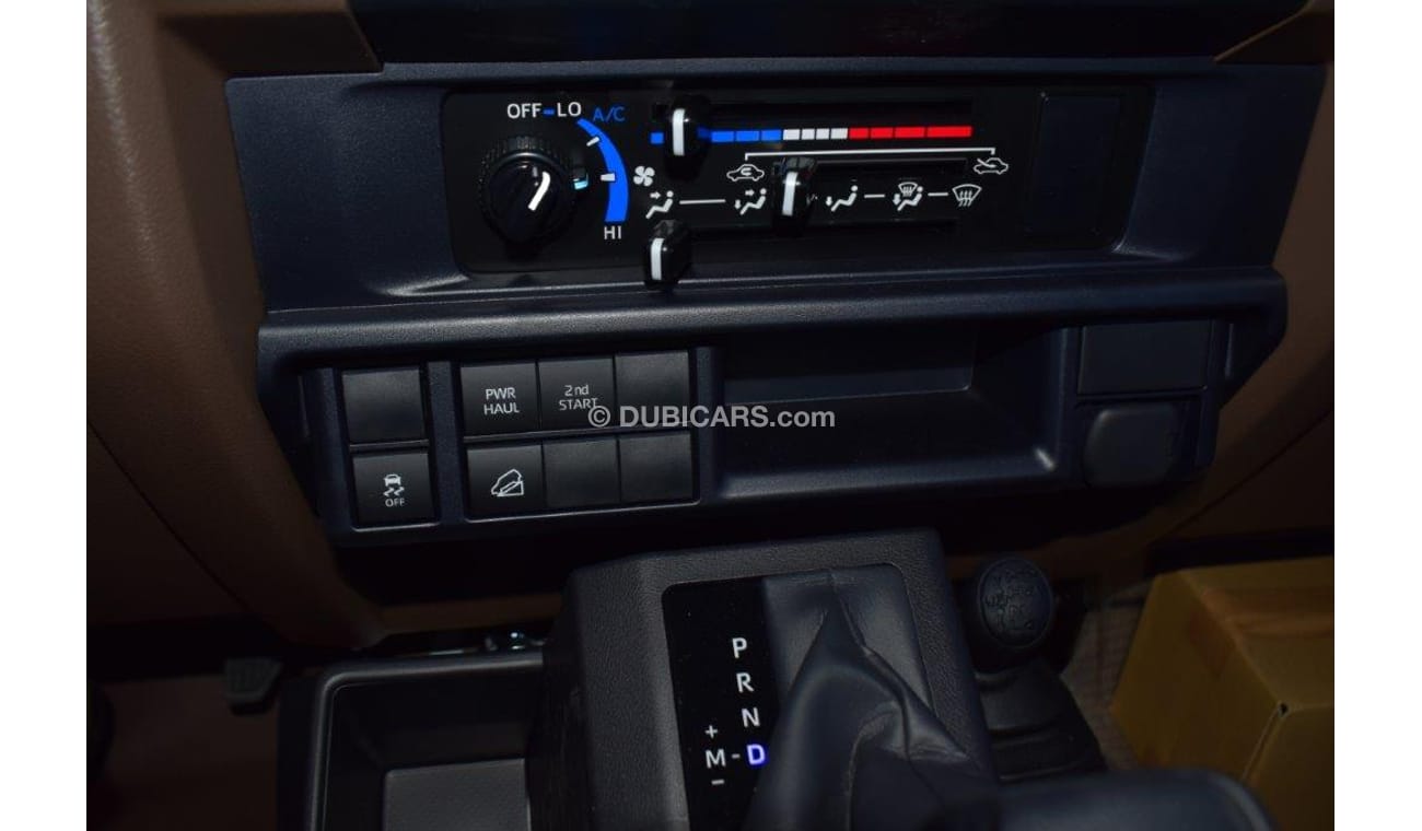 Toyota Land Cruiser Pick Up 79 Double Cab 2.8L Turbo Diesel 4WD Automatic