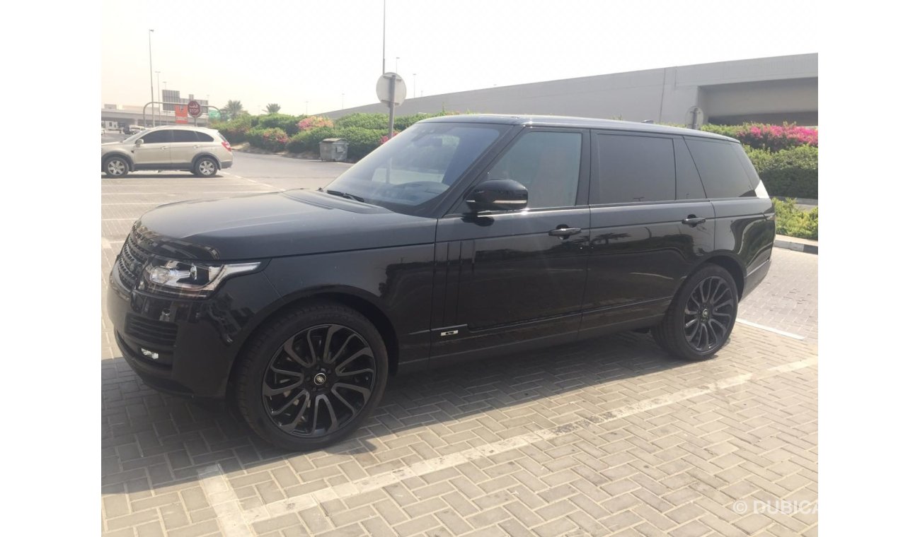 Land Rover Range Rover Vogue V8 - LWB