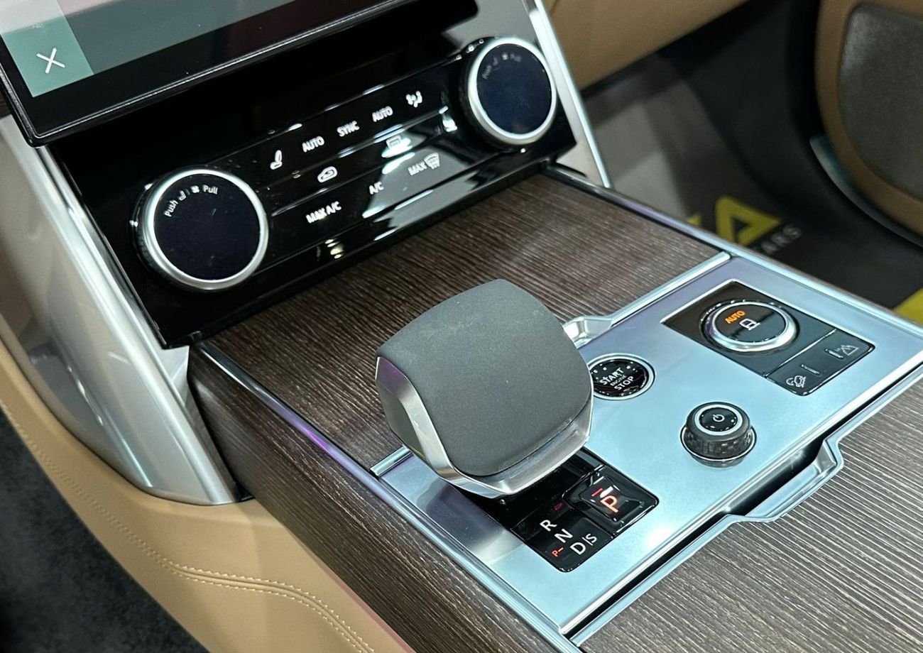 Land Rover Range Rover 2022 Range Rover Vogue Autobiography P530, June 2027 Agency Warranty + Service Contract, GCC