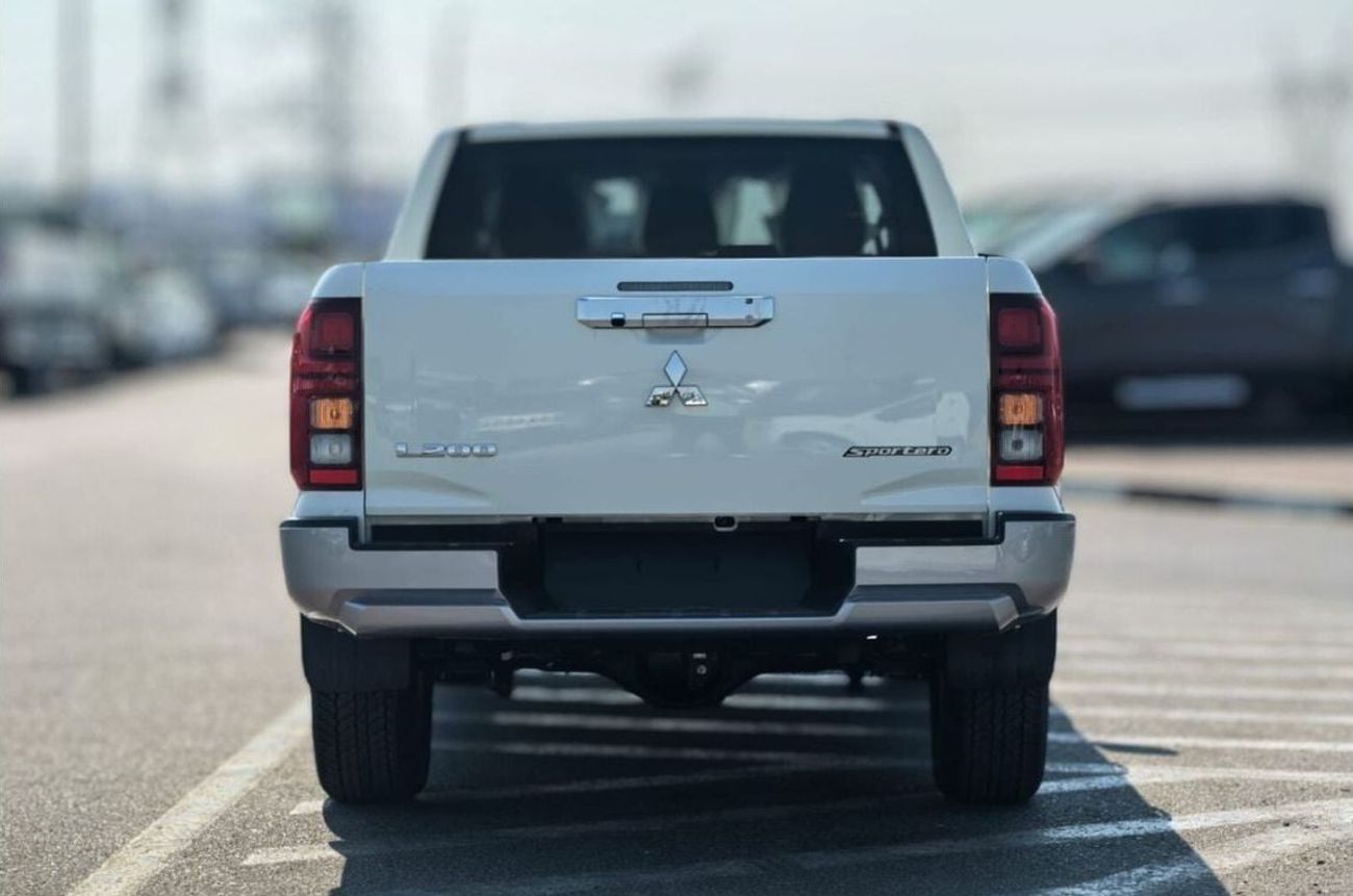 ميتسوبيشي L200 Sportero 2.4L DSL DC 4WD 6AT Chrome Edition